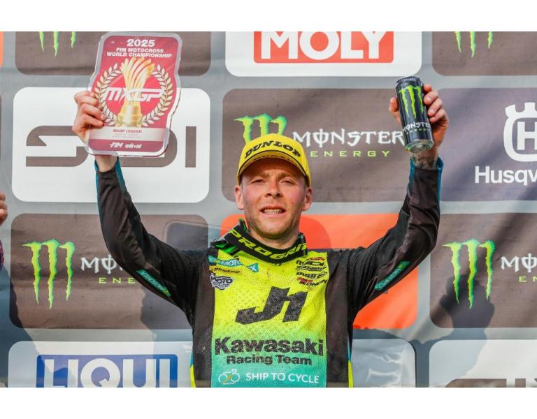 Romain Febvre défend la plaque rouge avec un podium