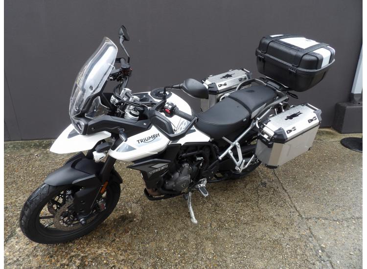 TRIUMPH Tiger 900 GT PRO