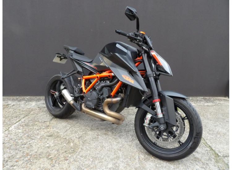 KTM 1290 SUPER DUKE R SUPERDUKE 1290 R TECHPACK