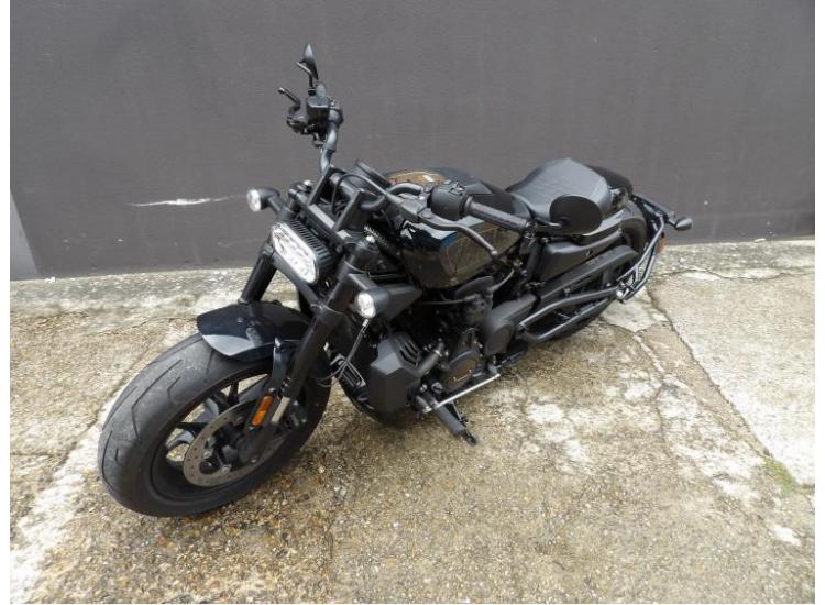 HARLEY-DAVIDSON SPORTSTER 1250 S