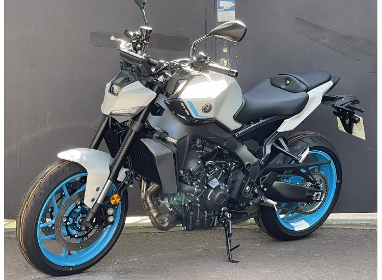 YAMAHA MT-09 - MT09 - MT 09 FULL - 79KM - LOA POSSIBLE - GARANTIE CONSTRUTEUR