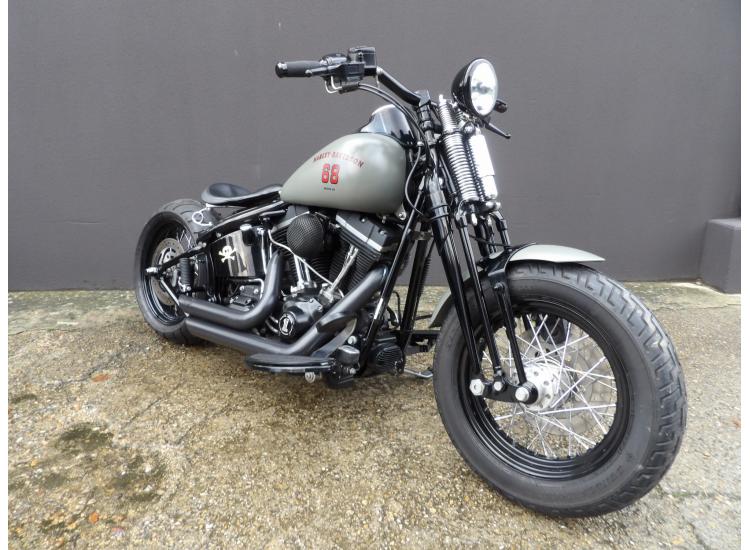HARLEY-DAVIDSON SOFTAIL CROSS BONES 1584 CROSSBONES 1584 SPRINGER