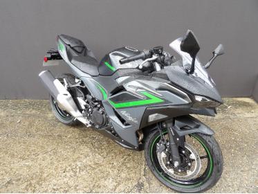 KAWASAKI Ninja 500