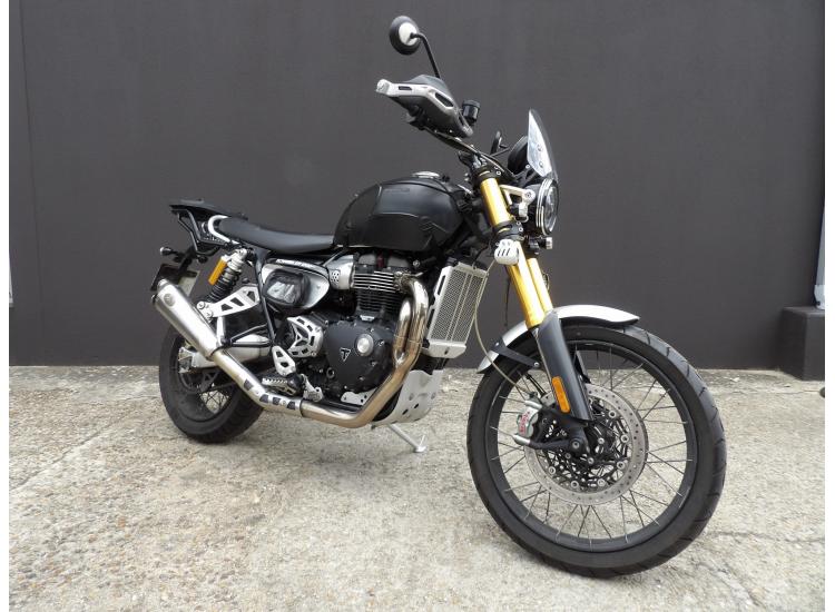 TRIUMPH SCRAMBLER 1200 XE
