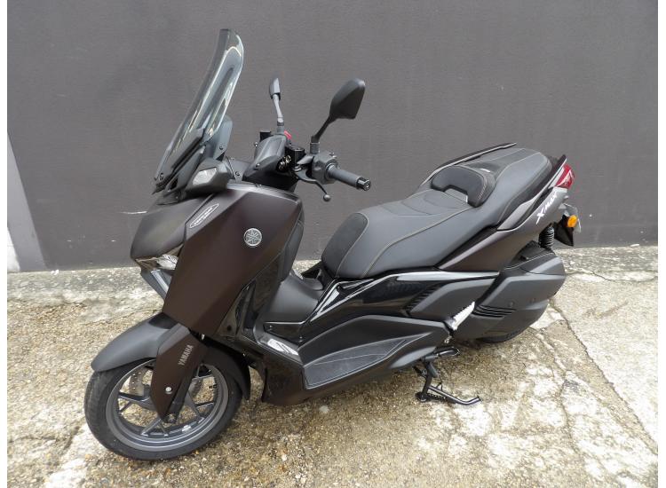YAMAHA XMAX 300 Tech Max