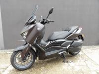YAMAHA XMAX 300 Tech Max