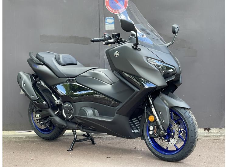 YAMAHA TMAX 560 STANDARD - 65KM - GARANTIE CONSTRUCTEUR