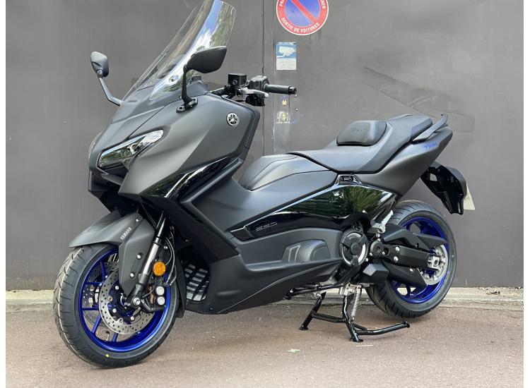 YAMAHA TMAX 560 STANDARD - 65KM - GARANTIE CONSTRUCTEUR