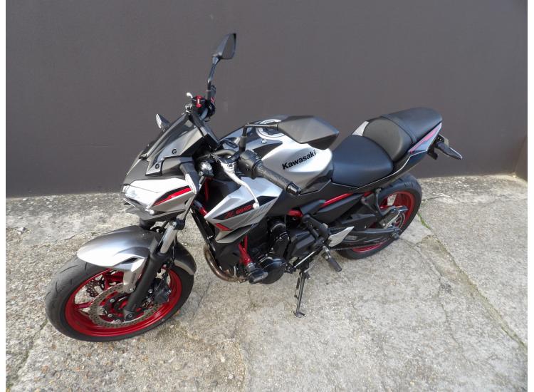 KAWASAKI Z 650 SPORT / FULL (A2 POSSIBLE) Z650