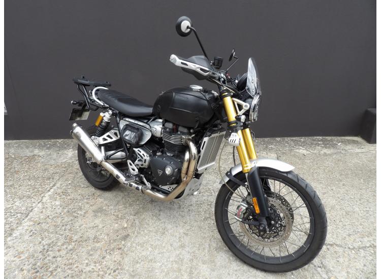 TRIUMPH SCRAMBLER 1200 XE